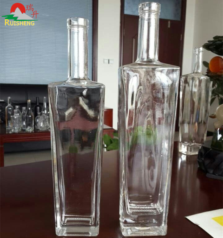 700ml 750ml Super Flint French Square Glass Bottle for Alcohol С сертифицированным стандартом SGS
